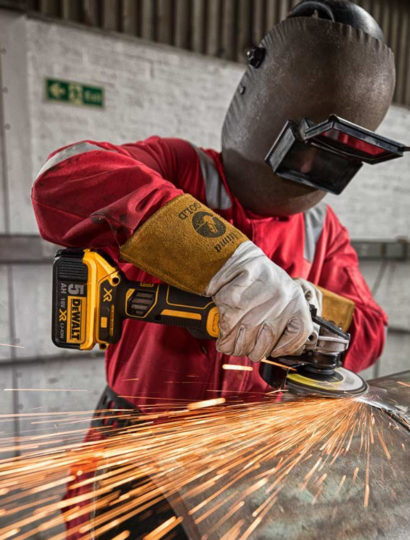 DeWalt DCG405 18V XR Li-Ion Cordless Brushless 125mm Angle Grinder (800 Wattage) (4681846226998)