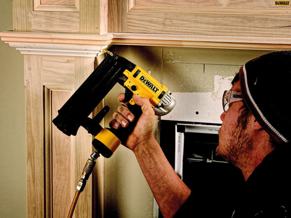 DeWalt DPN1850PP Pneumatic Oil-Free 18 Gauge Brad Nailer